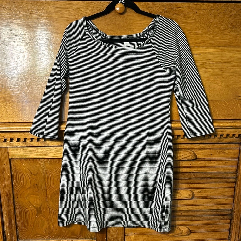 Old Navy Casual Chic Preppy Black White Striped 3/4 Sleeve T-Shirt Shift Dress M